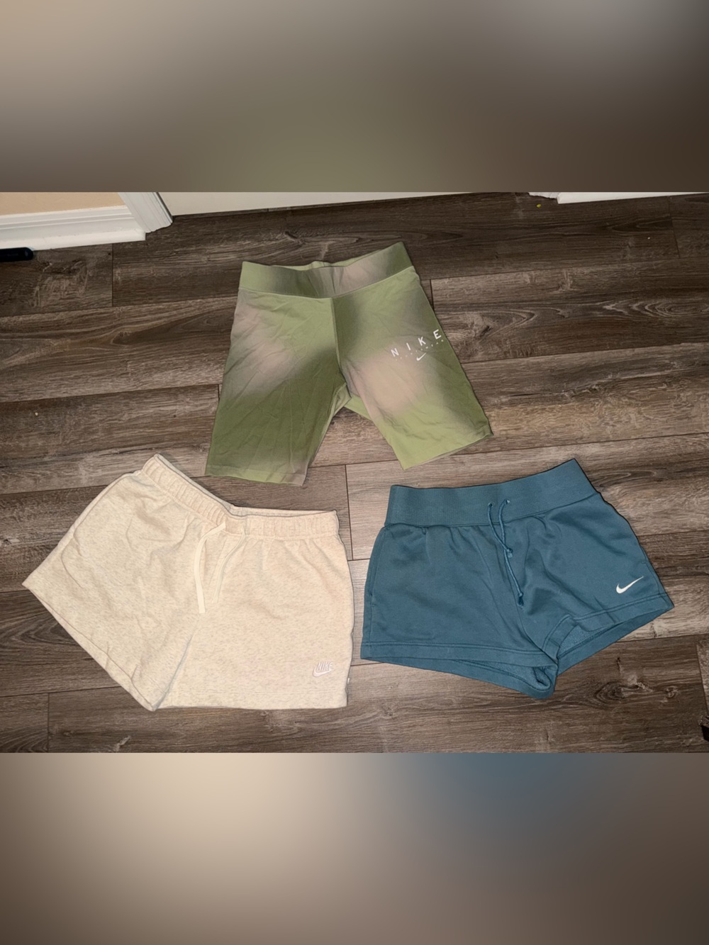 Nike Women’s Shorts Set - Olive Green, Teal, Cream